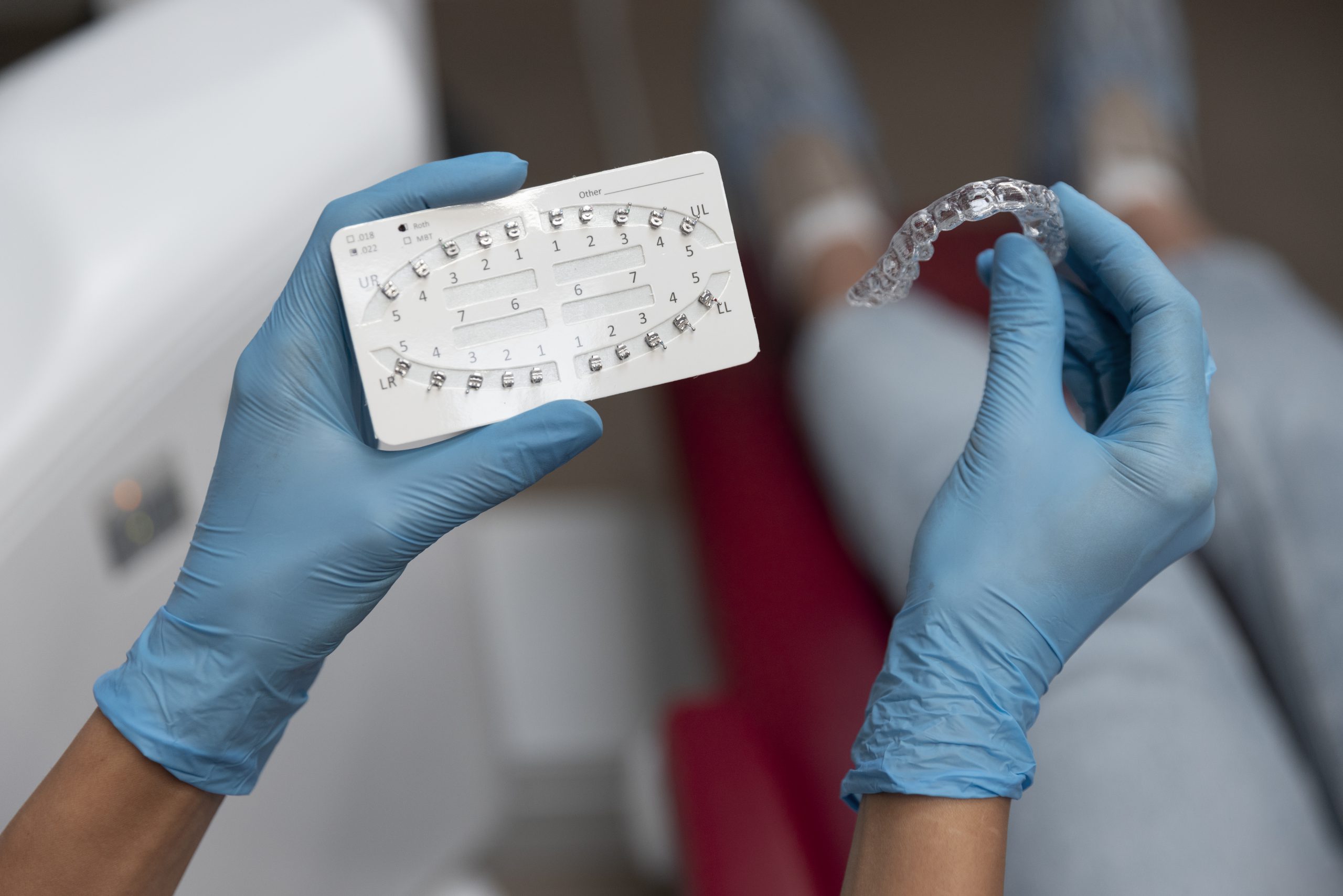 Jak znaleźć dobrego ortodontę w Nowej Hucie? Porady i wskazówki